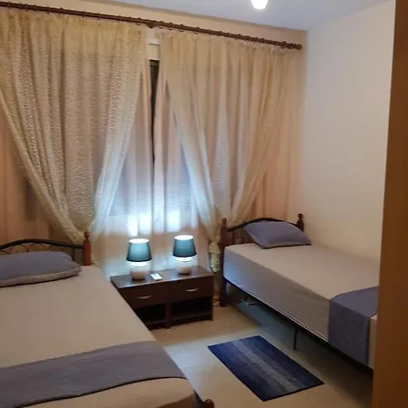 Danaos 2 Apartment
